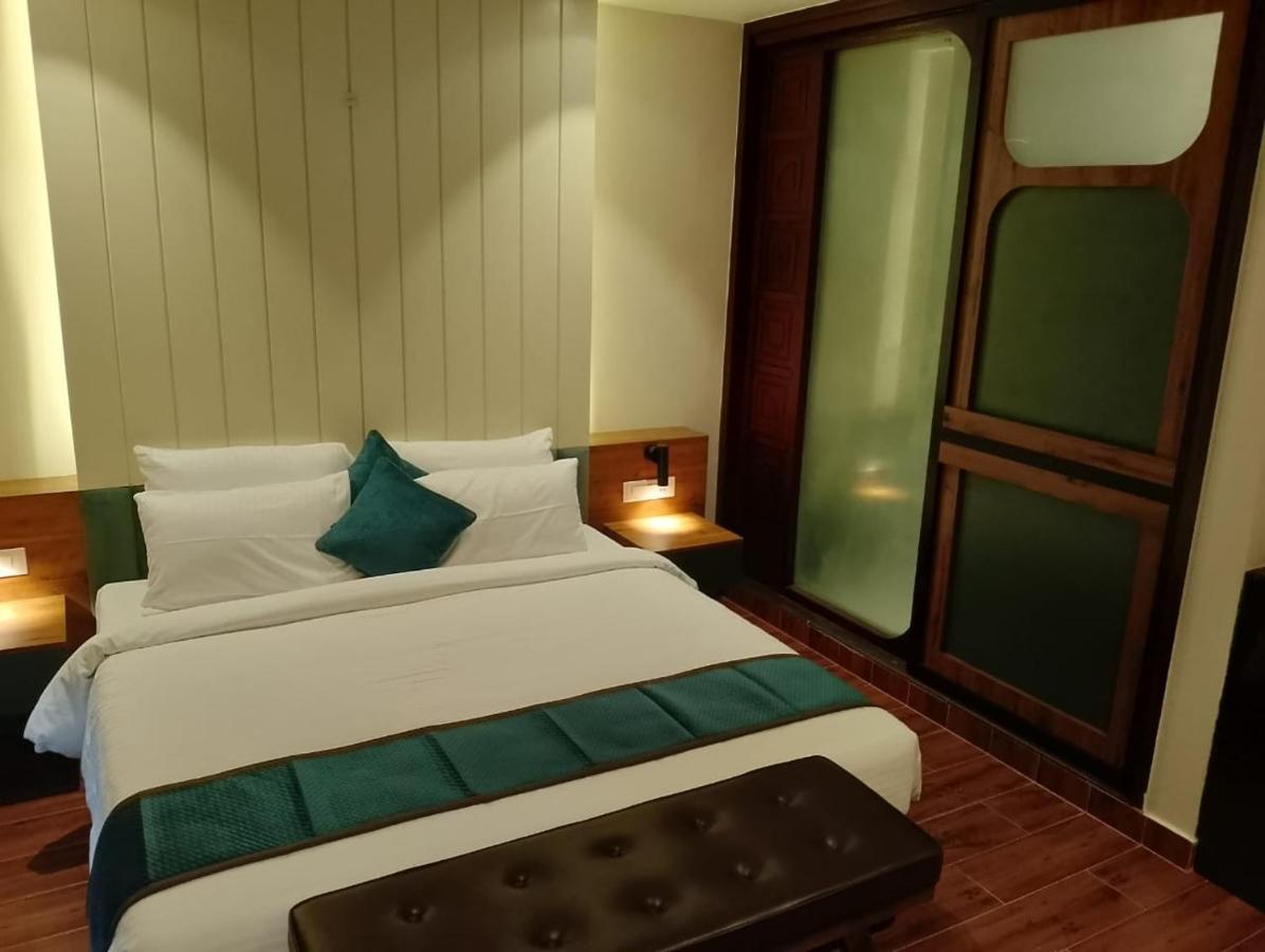The Convoy Hotel Dibrugarh Zewnętrze zdjęcie