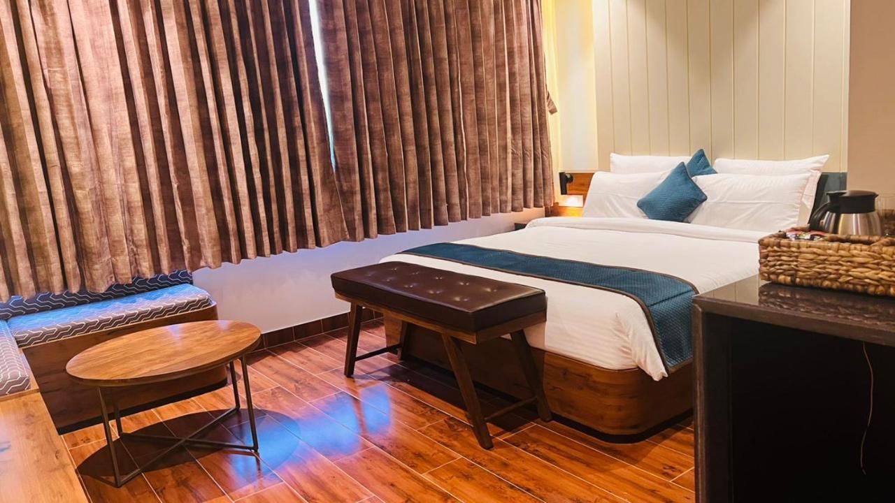 The Convoy Hotel Dibrugarh Zewnętrze zdjęcie