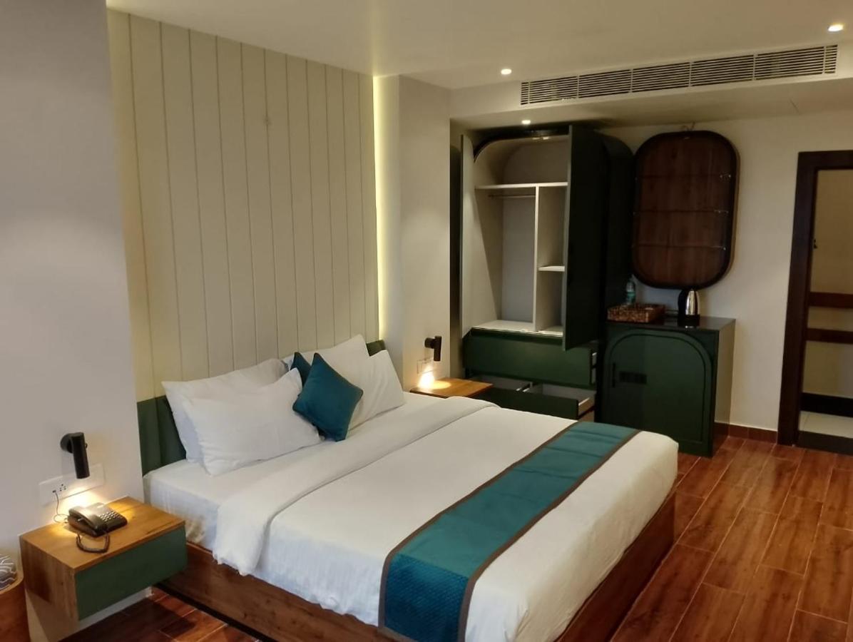 The Convoy Hotel Dibrugarh Zewnętrze zdjęcie