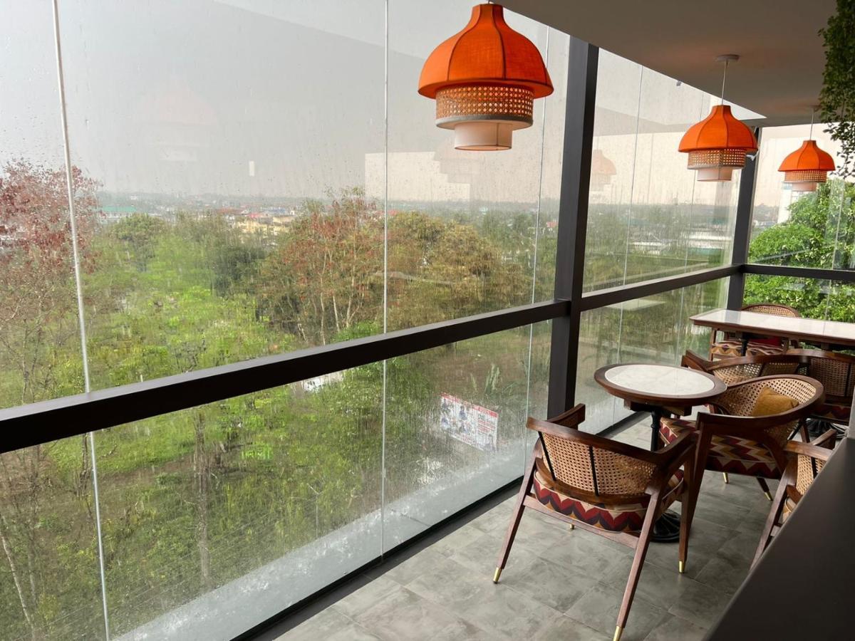 The Convoy Hotel Dibrugarh Zewnętrze zdjęcie
