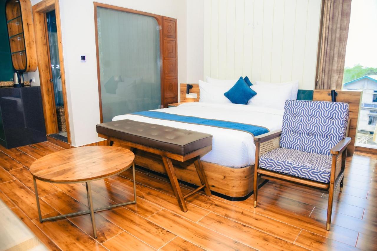 The Convoy Hotel Dibrugarh Zewnętrze zdjęcie