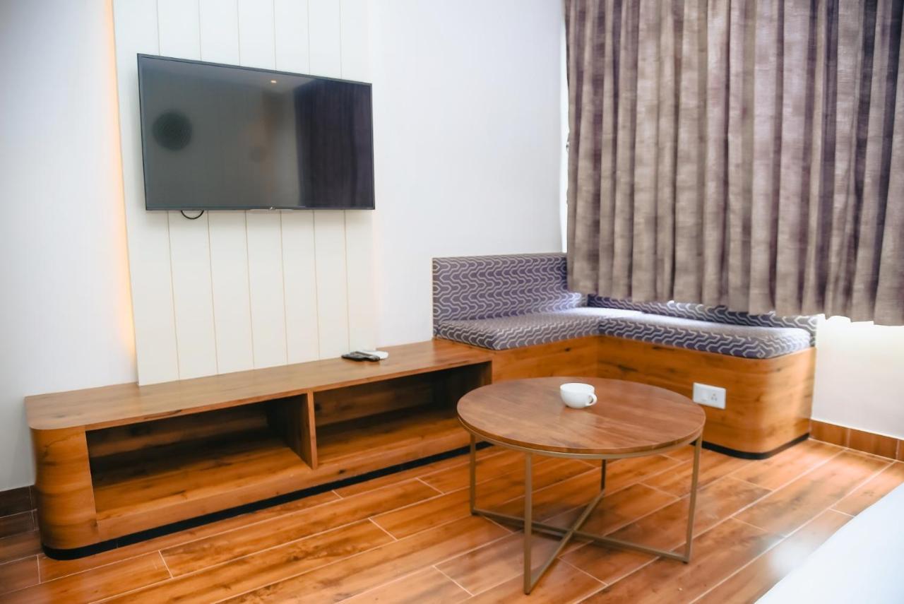 The Convoy Hotel Dibrugarh Zewnętrze zdjęcie