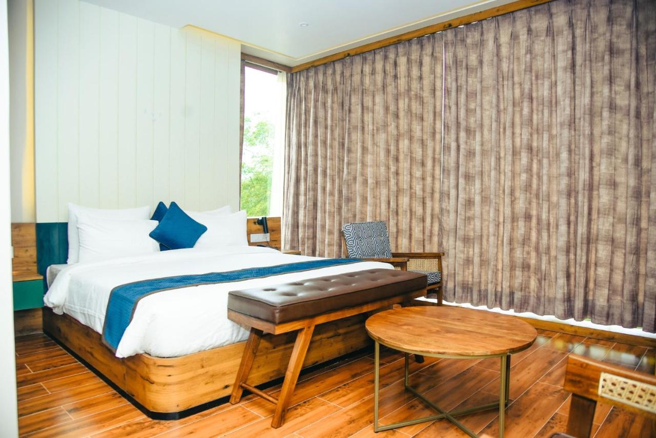 The Convoy Hotel Dibrugarh Zewnętrze zdjęcie