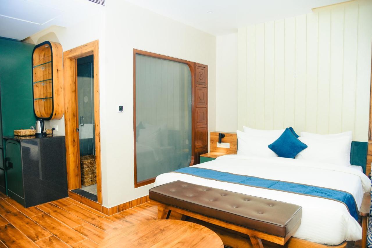 The Convoy Hotel Dibrugarh Zewnętrze zdjęcie
