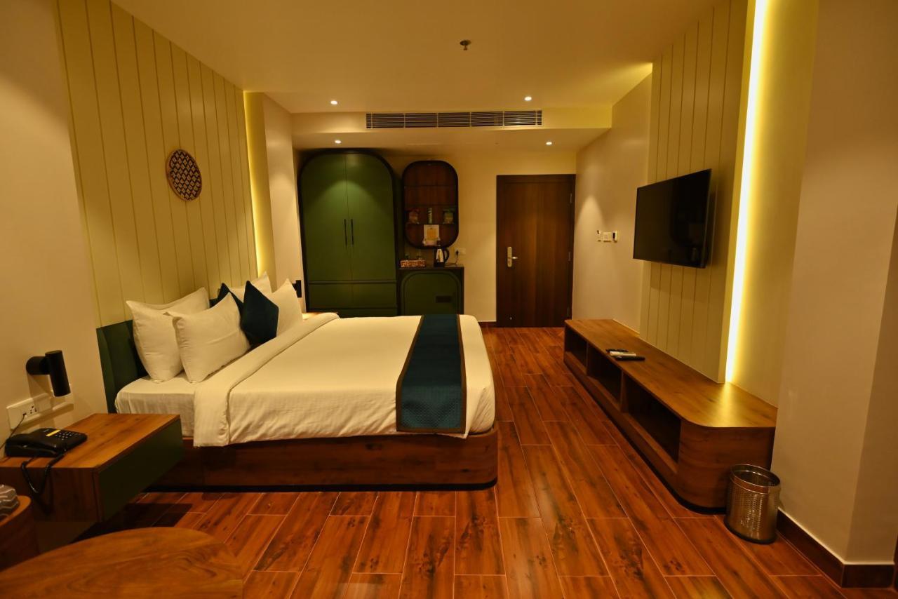 The Convoy Hotel Dibrugarh Zewnętrze zdjęcie