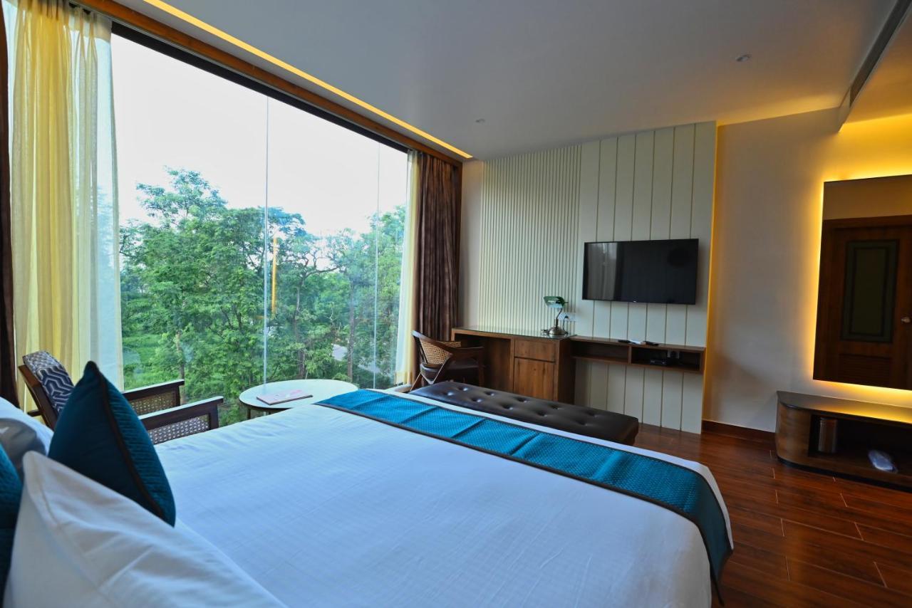 The Convoy Hotel Dibrugarh Zewnętrze zdjęcie